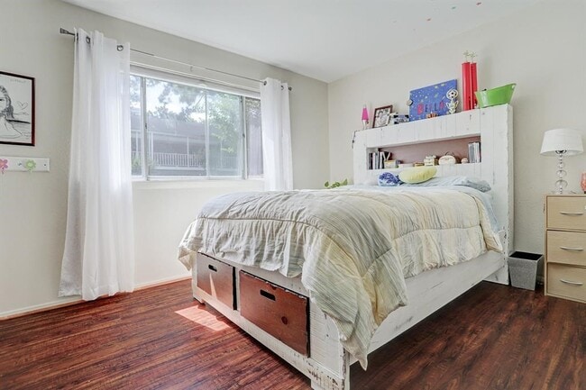 Building Photo - 4040 San Felipe St