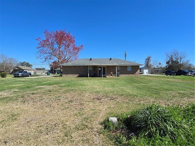 Building Photo - 121 Sunshine Dr