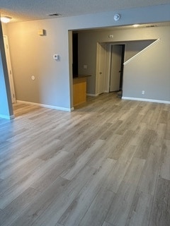 Building Photo - 5075 Valley Crest Dr