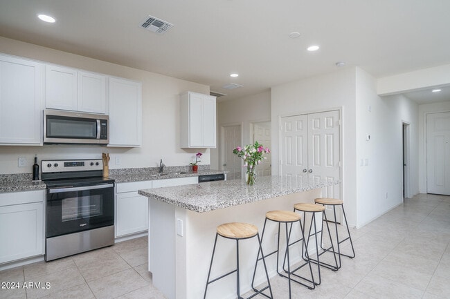 Building Photo - 17945 W Monte Lindo Ln