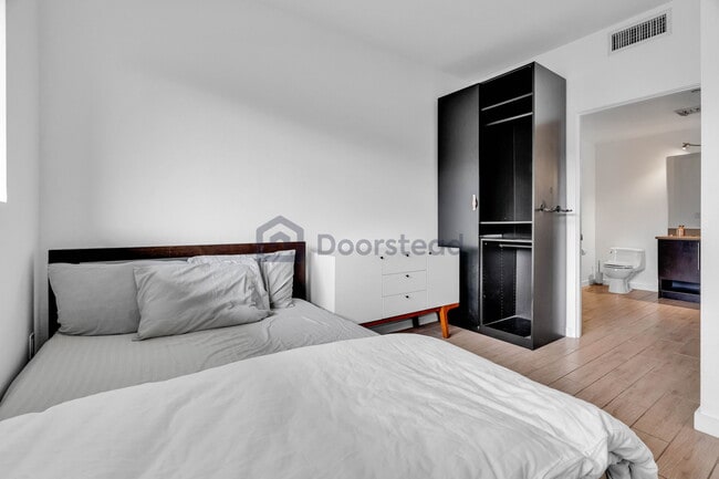 Building Photo - 13045 Pacific Promenade