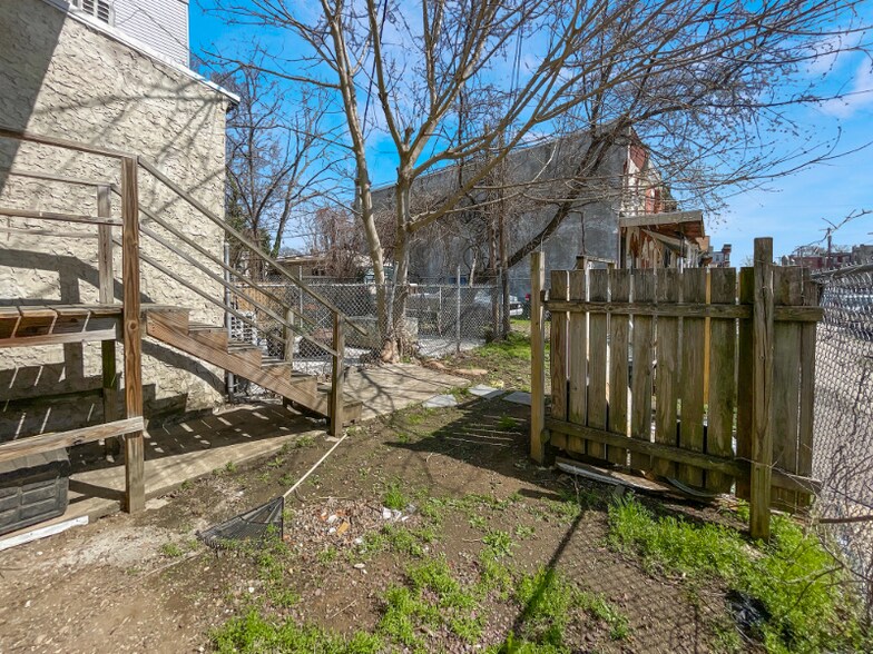 Building Photo - 1101 N 41st St