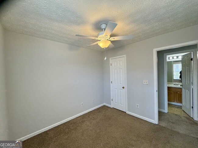 Building Photo - 5663 Windfall Ln