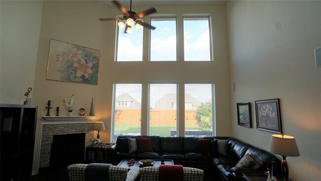 Building Photo - 10506 Hartfield Bluff Ln