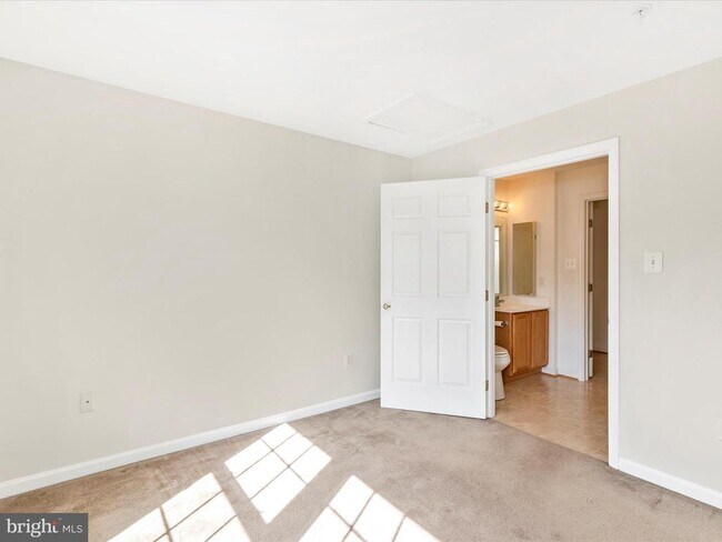 Building Photo - 501 Patton Cir