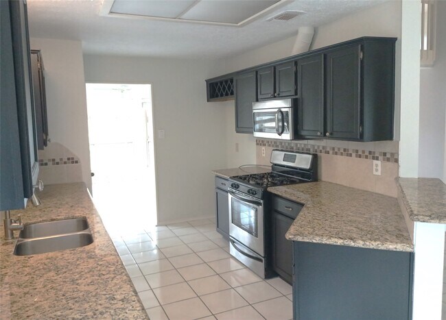 Building Photo - 16355 Flint Run Way