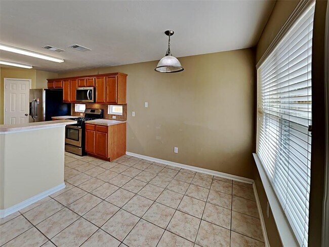 Building Photo - 2617 Las Cruces Cir