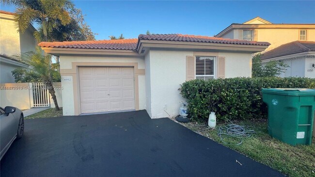 Building Photo - 6952 SW 148 Ln