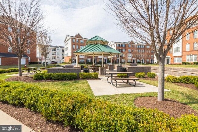 Building Photo - 23540 Belvoir Woods Terrace