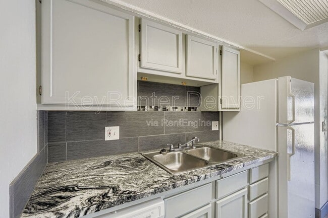 Building Photo - 12162 Melody Dr