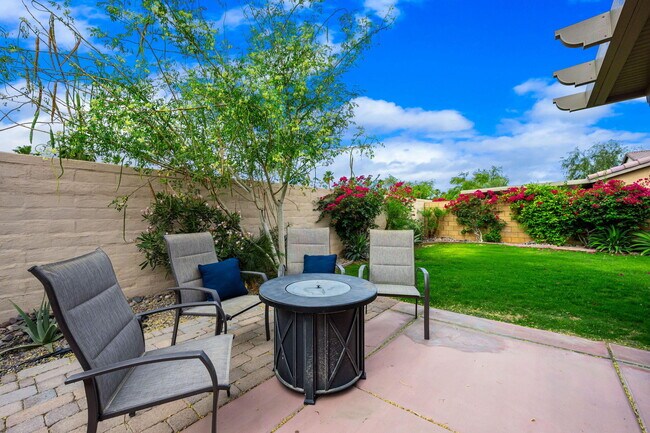 Building Photo - 84131 Azzura Way