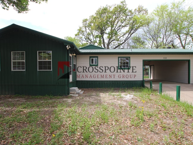 Building Photo - Coming Soon! 3 Bedroom 2 Bath in Bullard! Large Shop!