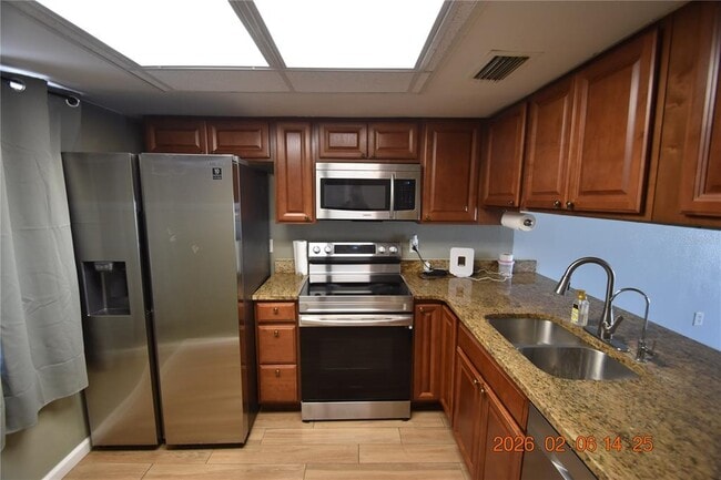 Building Photo - 5052 Terrace Club Ln