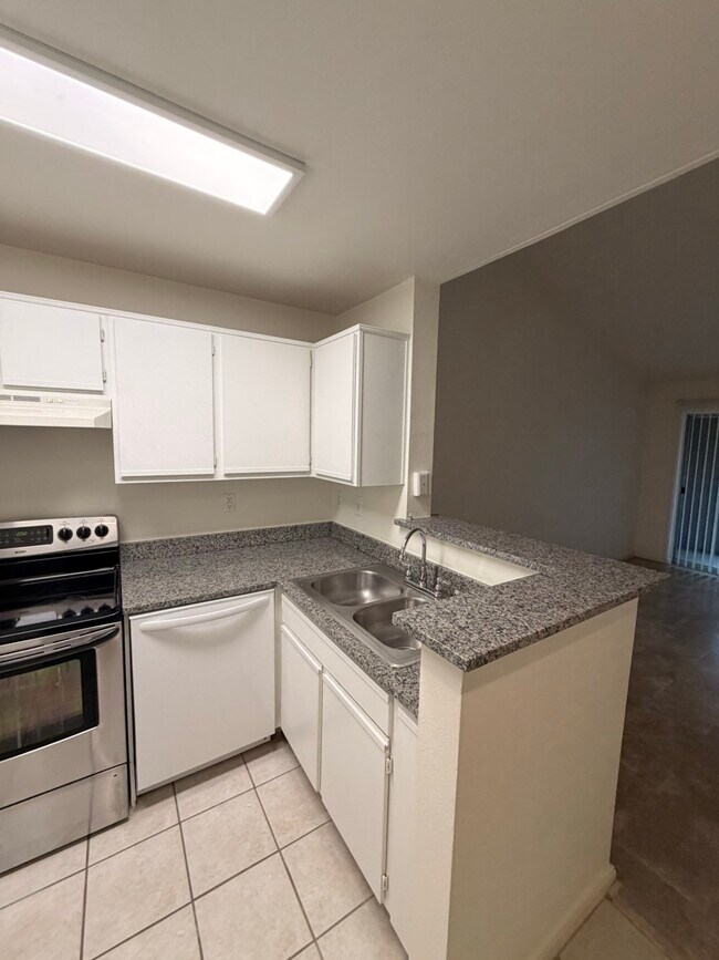 Building Photo - 3231 Allen Pkwy