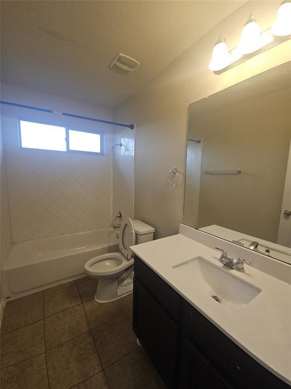 Building Photo - 534 Christopher's Cove