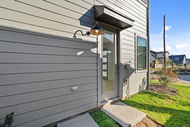 Building Photo - 3235 Loam Ln