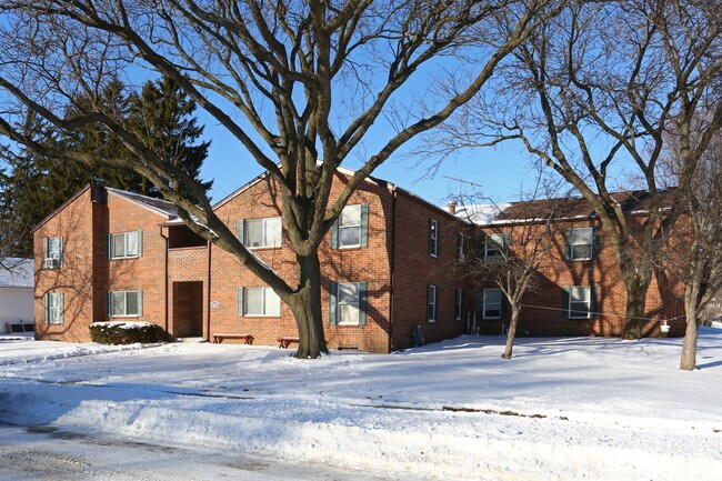 Building Photo - Rock View Apartments