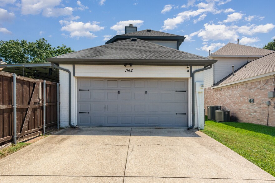 Building Photo - 1144 Taylor Ln