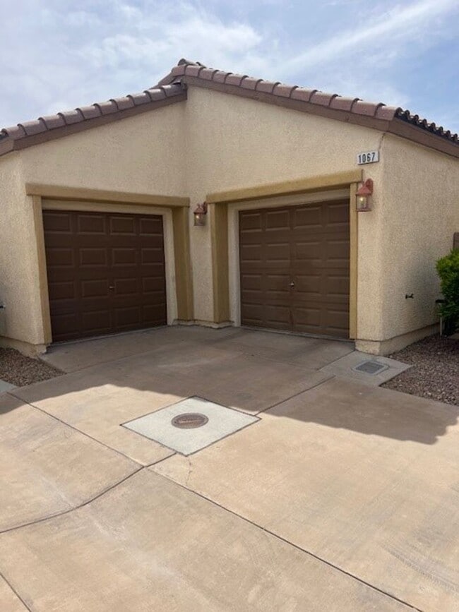 Building Photo - 1067 Fennel Flower Ct