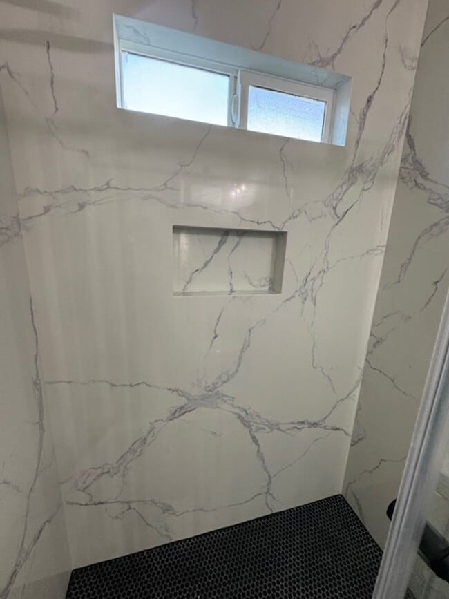 Building Photo - Beautiful Newly Built 2-Bedroom ADU