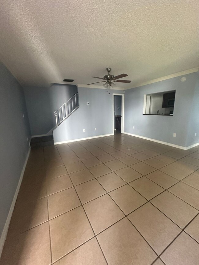 Building Photo - Charming 2-Story Condo with Attached Garage