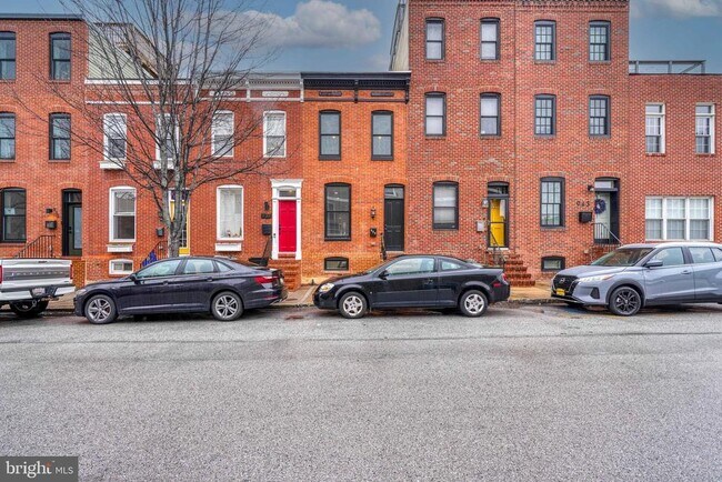 Building Photo - 939 Baylis St