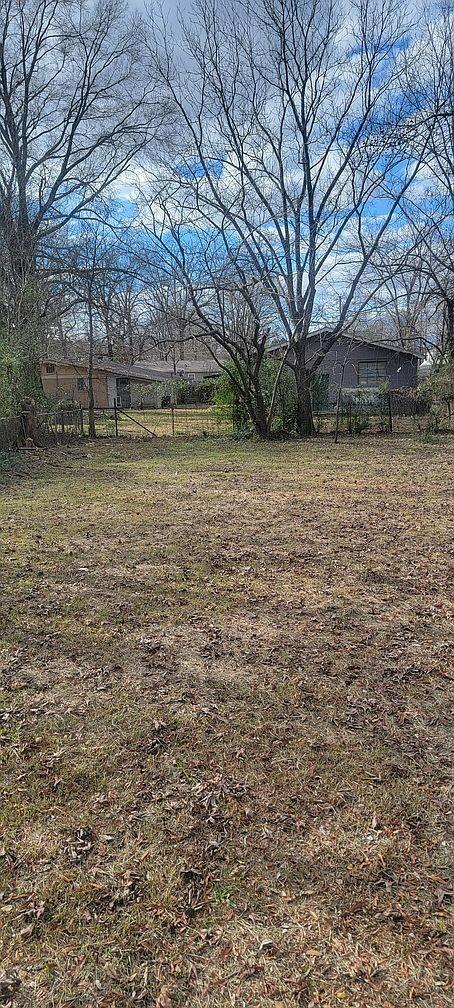 Building Photo - 3613 Gum St