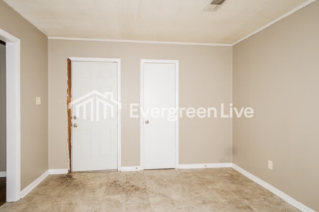 Building Photo - 3316 Sweet Springs Dr