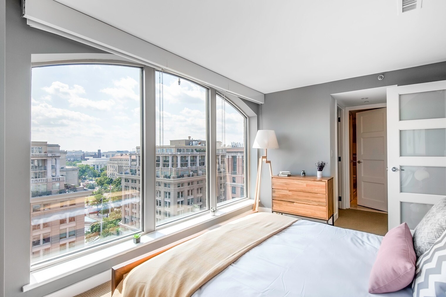 Building Photo - 425 8th St NW