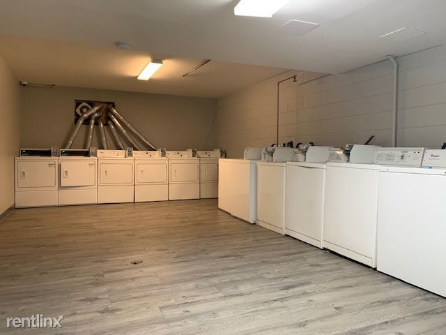 Building Photo - 1405 North Ave