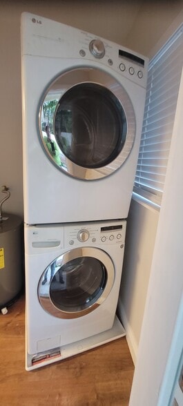 Building Photo - 3360 NE 16th Ave