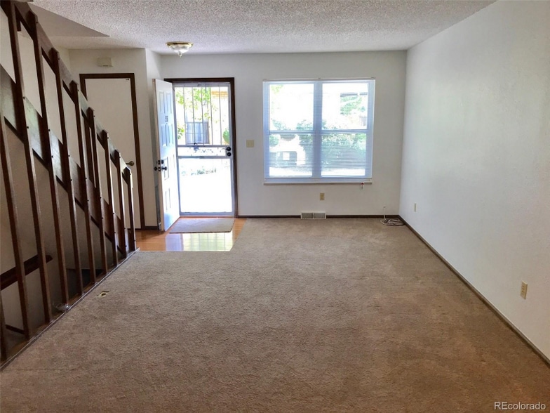 Building Photo - 1482 S Pierson St