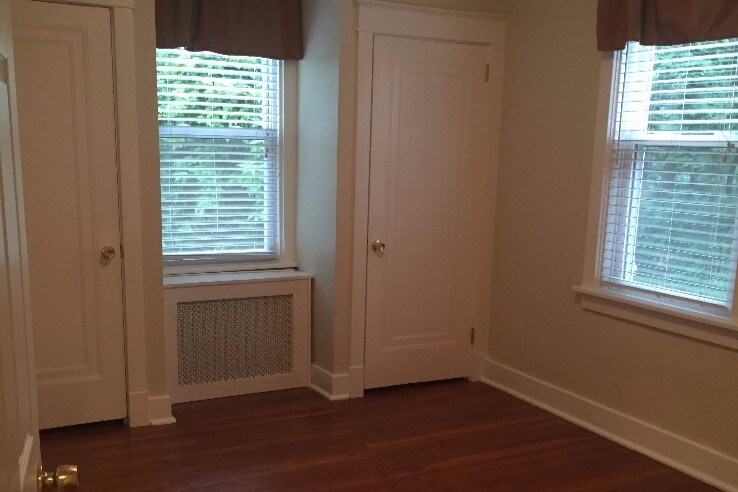 Building Photo - 2528 Beechwood Blvd