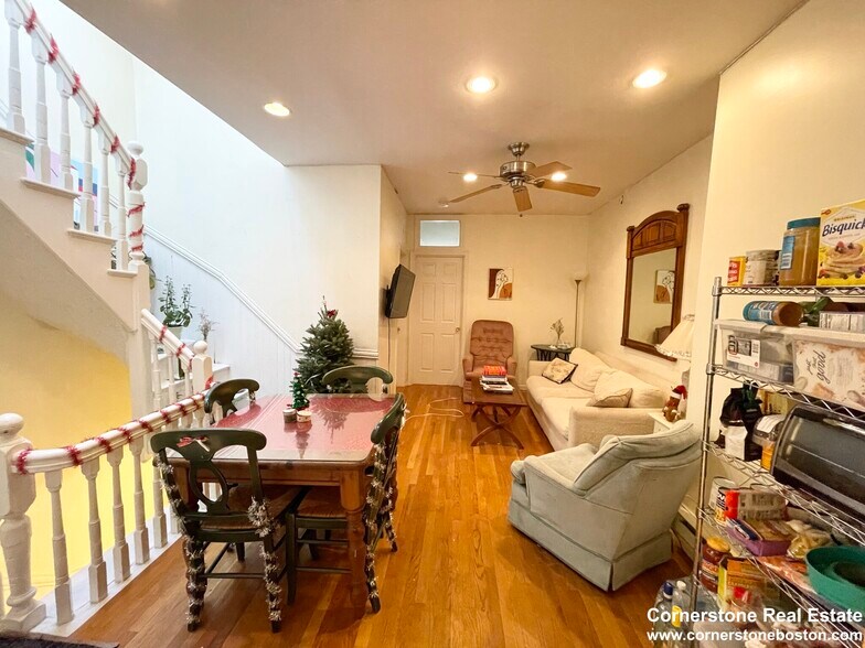 Primary Photo - 588 Columbus Ave