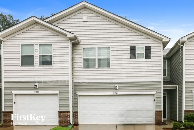 Building Photo - 2021 Cypress Village Dr NW