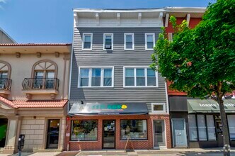 Building Photo - 419 Broadway-