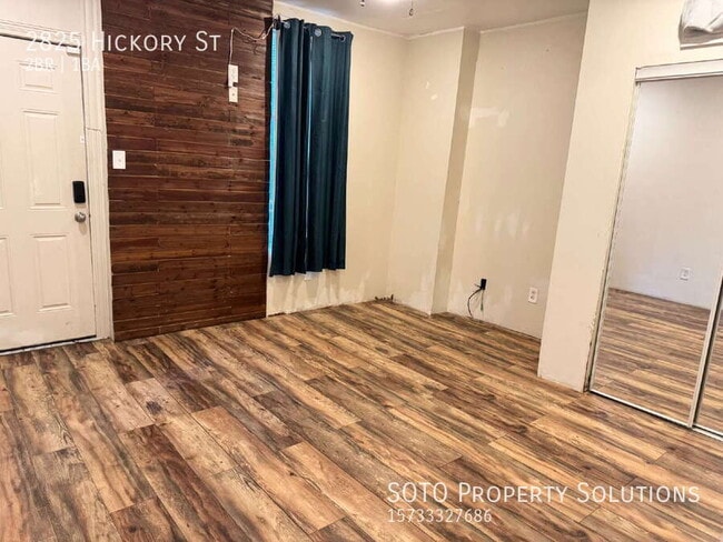 Building Photo - 2825 Hickory St
