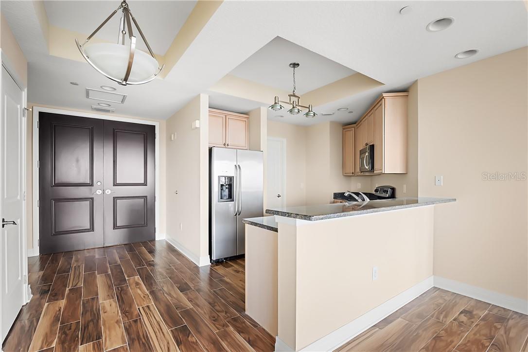 Building Photo - 449 S 12th St