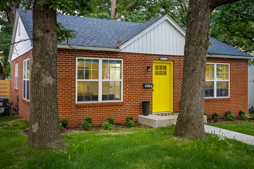 Building Photo - 3317 S Joplin Ave