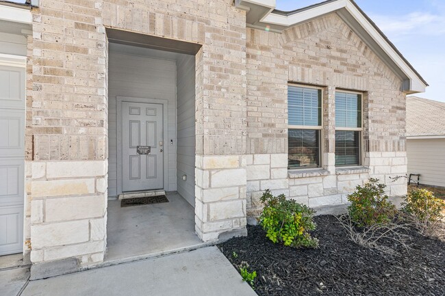 Building Photo - 4906 Karen Grn Dr