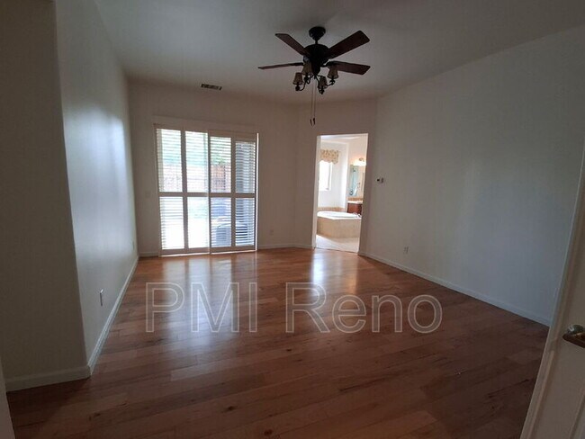 Building Photo - 5080 Rhine Wine Dr