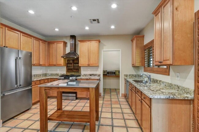 Building Photo - 35128 N 92nd Pl