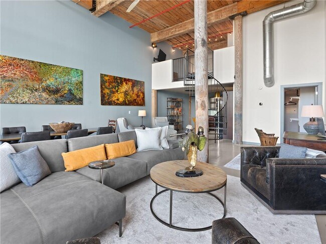 Building Photo - 170 Boulevard NE