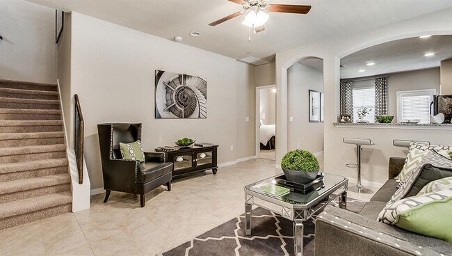 Building Photo - 2880 Donnell Dr