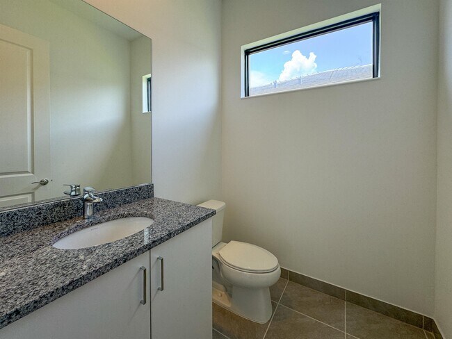 Building Photo - 5286 Nevola Ave