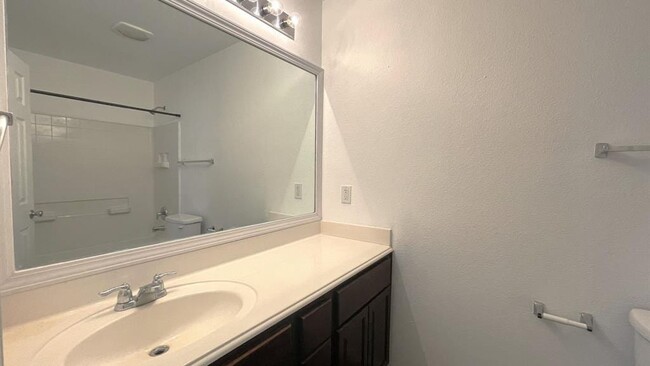 Building Photo - 5112 Bald Cypress Ln