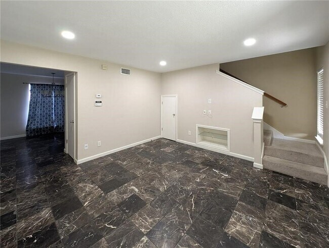 Building Photo - 6702 Everhart Rd