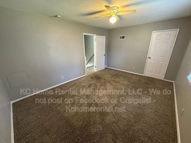 Building Photo - 9338 Bluejacket St