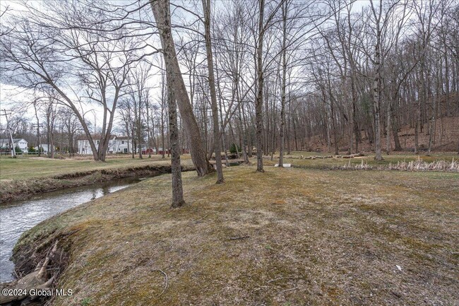Building Photo - 40 Vischer Ferry Rd