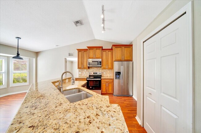 Building Photo - Spacious 3-Bed, 2-Bath Home for Rent in SW...